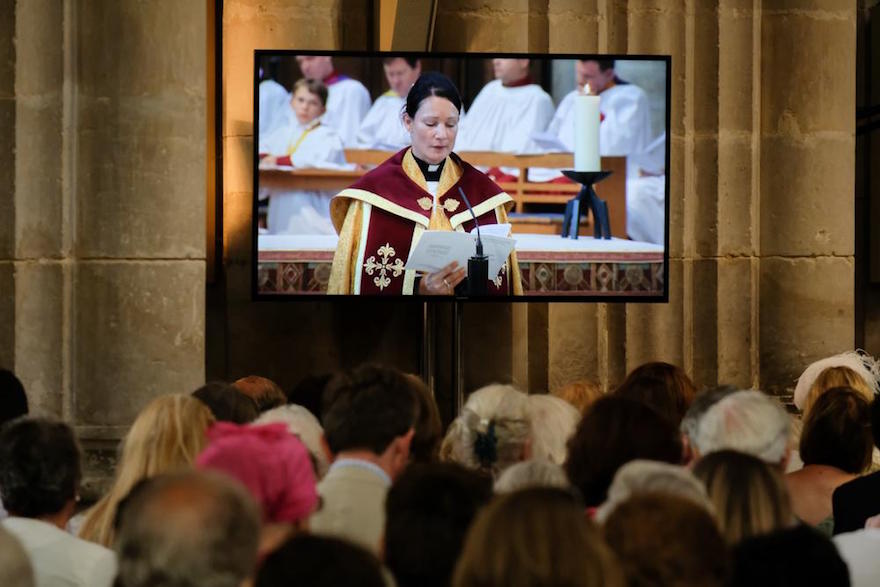 65 inch screen in Winchester Cathedral nave by designed event production